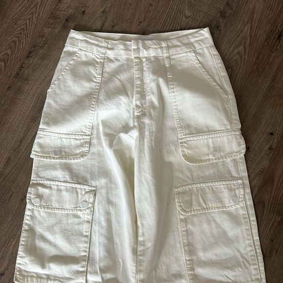 FRAME Relaxed High-Rise Straight-Leg Cargo Jeans - Picture 5 of 7